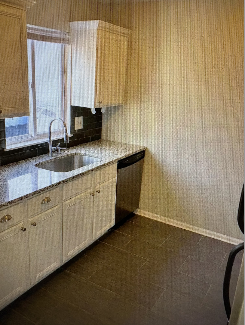 968 S Darla Court, Waukegan, IL 60085