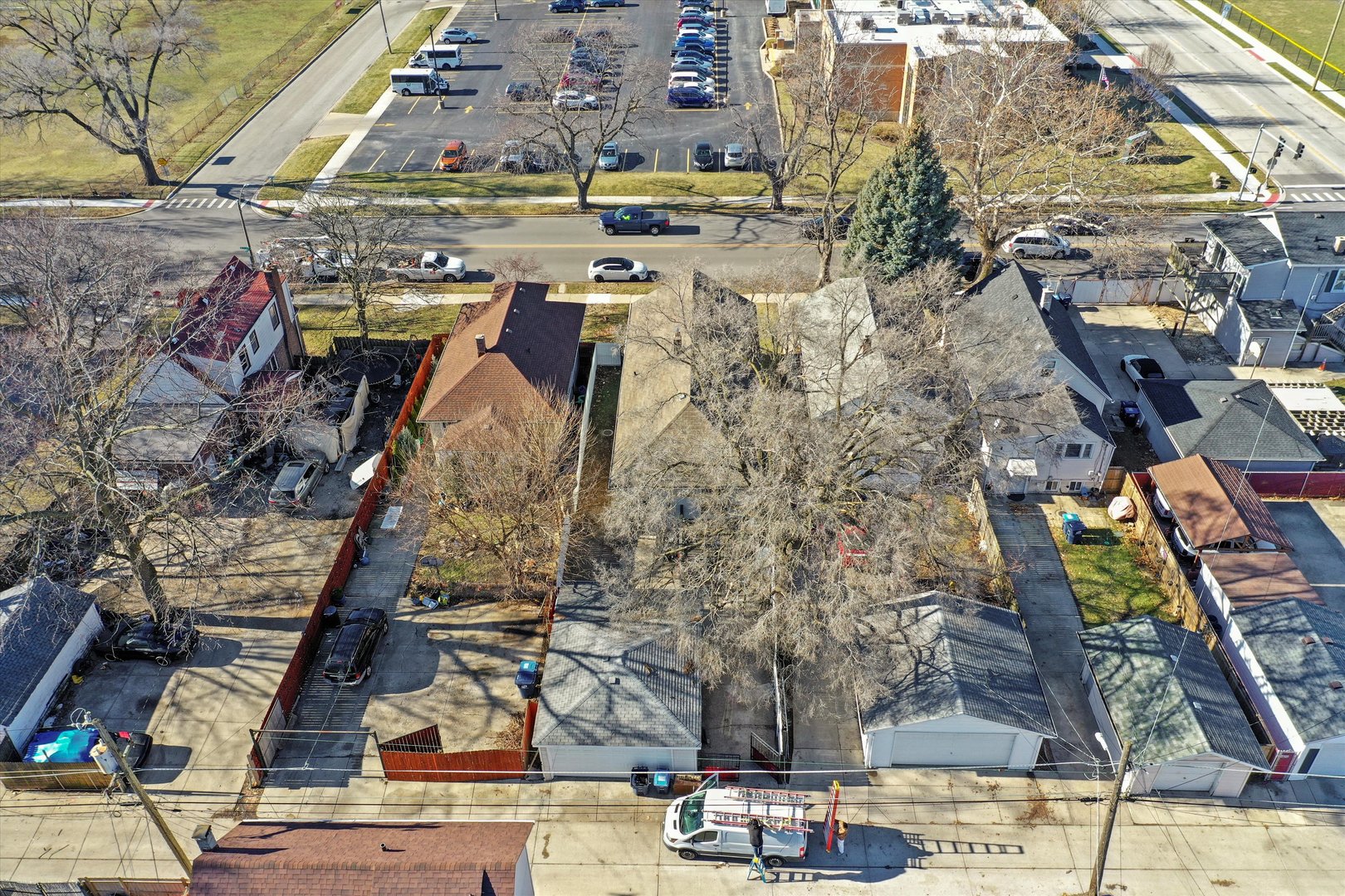 607 N 9th Avenue, Maywood, IL 60153