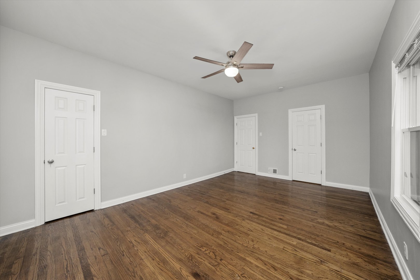 607 N 9th Avenue, Maywood, IL 60153