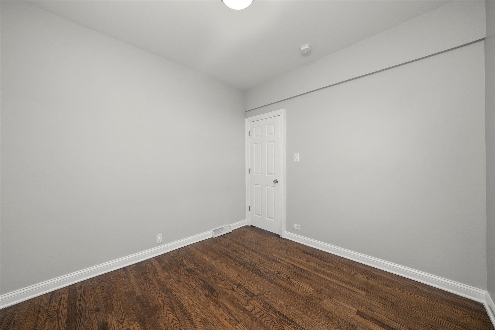 607 N 9th Avenue, Maywood, IL 60153