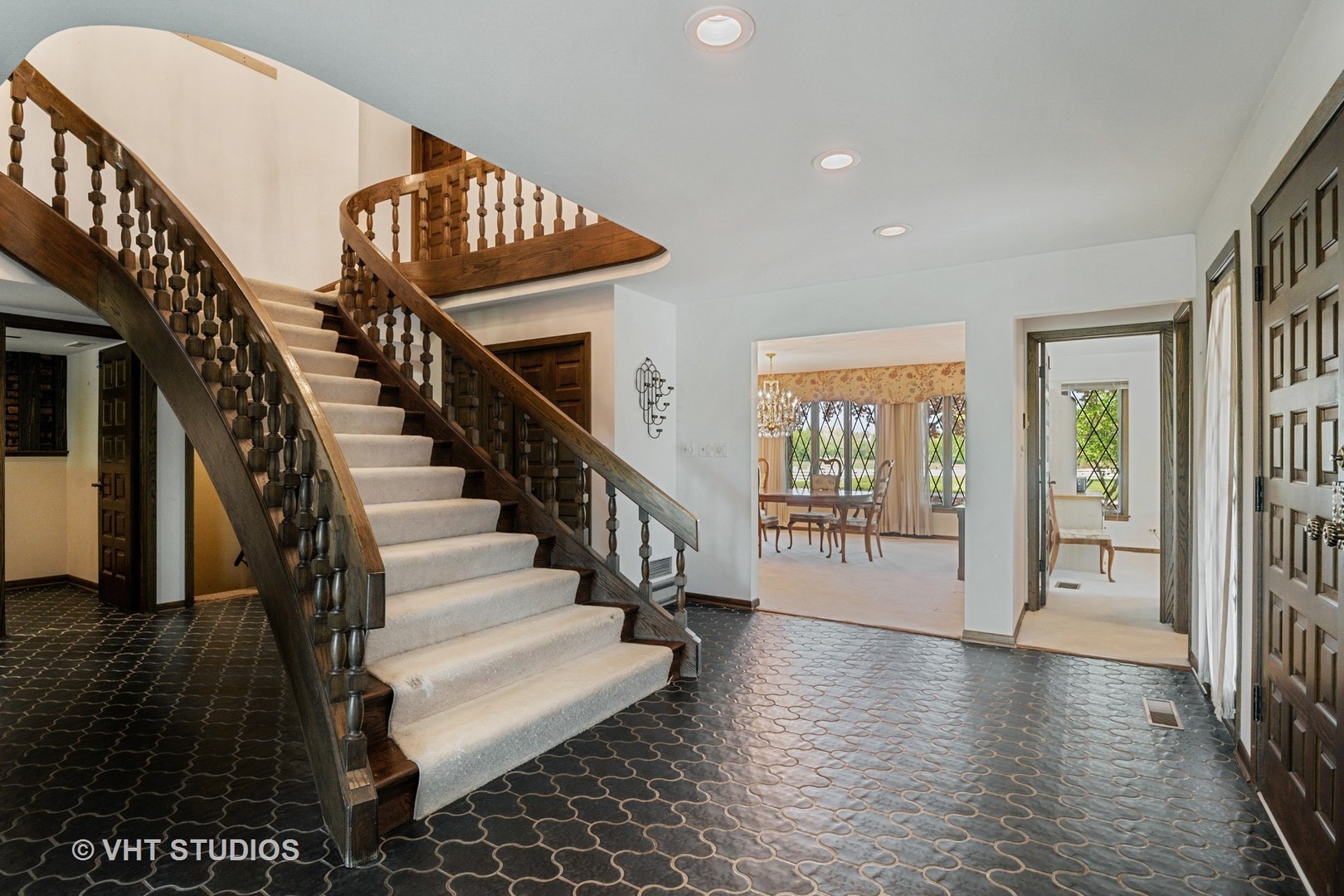 Libertyville, IL 60048