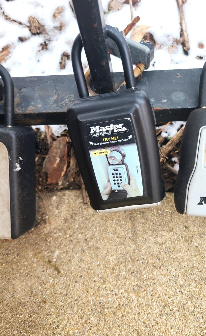 7020 N Paulina Street #1, Chicago, IL 60626