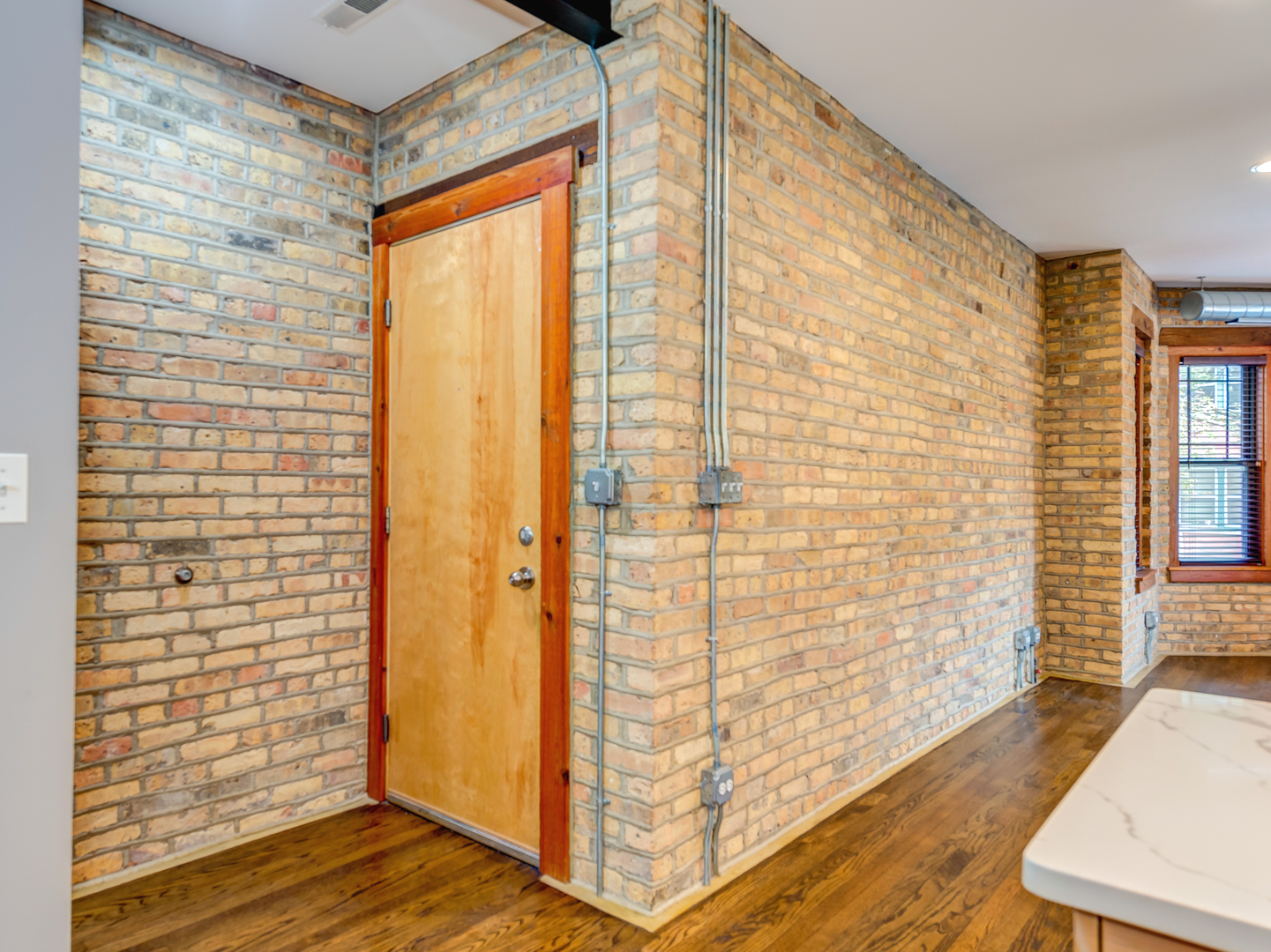 7020 N Paulina Street #1, Chicago, IL 60626