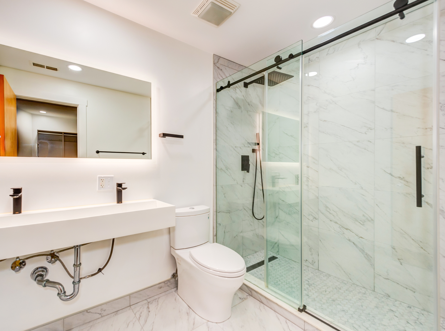 7020 N Paulina Street #1, Chicago, IL 60626