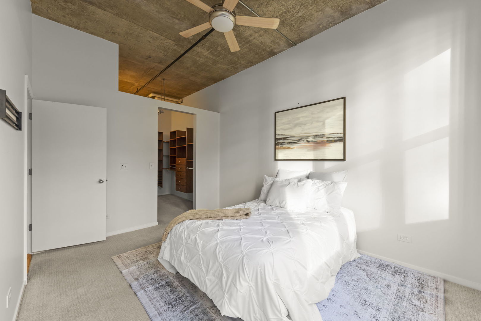 1000 W Adams Street #302, Chicago, IL 60607