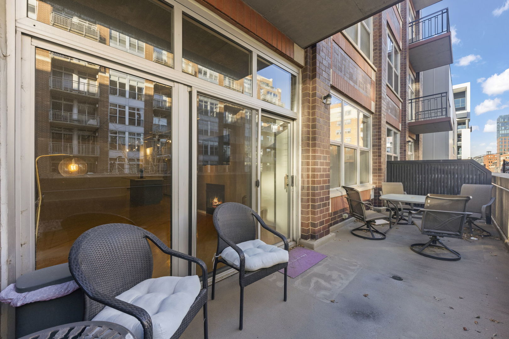 1000 W Adams Street #302, Chicago, IL 60607