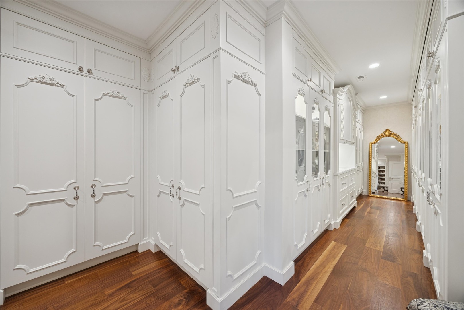 321 E 9th Street, Hinsdale, IL 60521