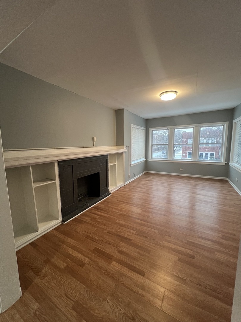 7800 S Burnham Avenue #1F, Chicago, IL 60649