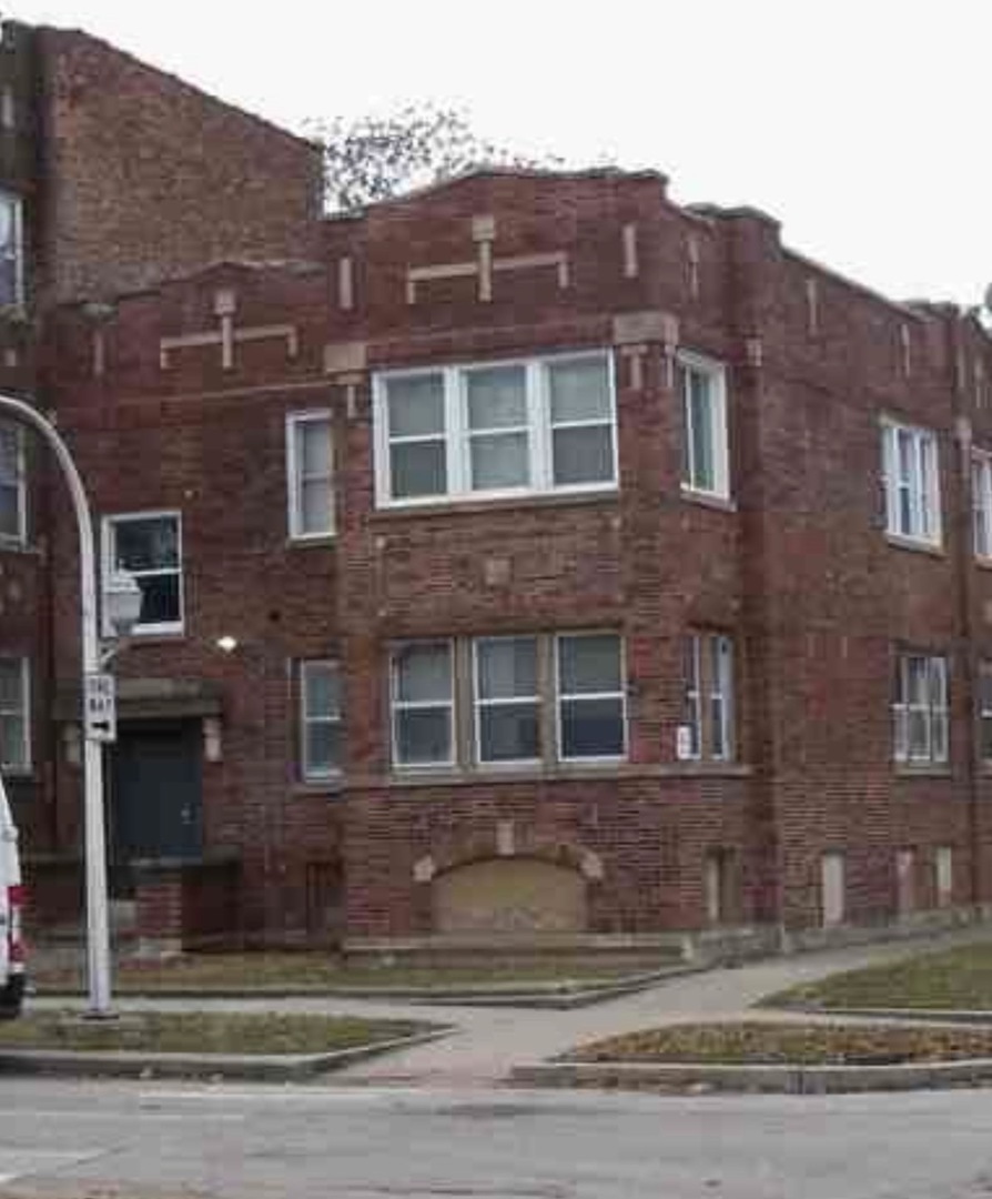 7800 S Burnham Avenue #1F, Chicago, IL 60649