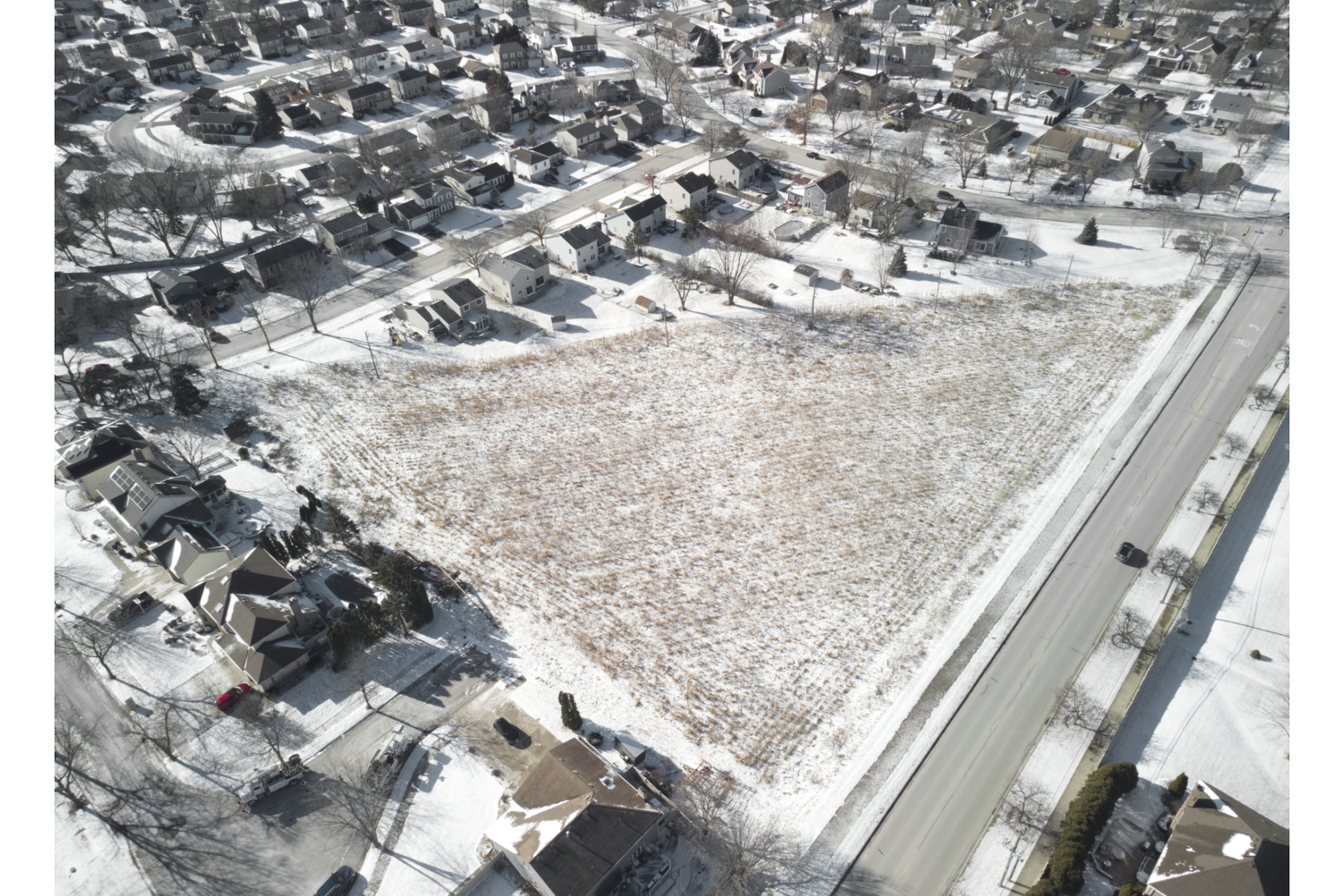 24W737 Central Avenue, Roselle, IL 60172