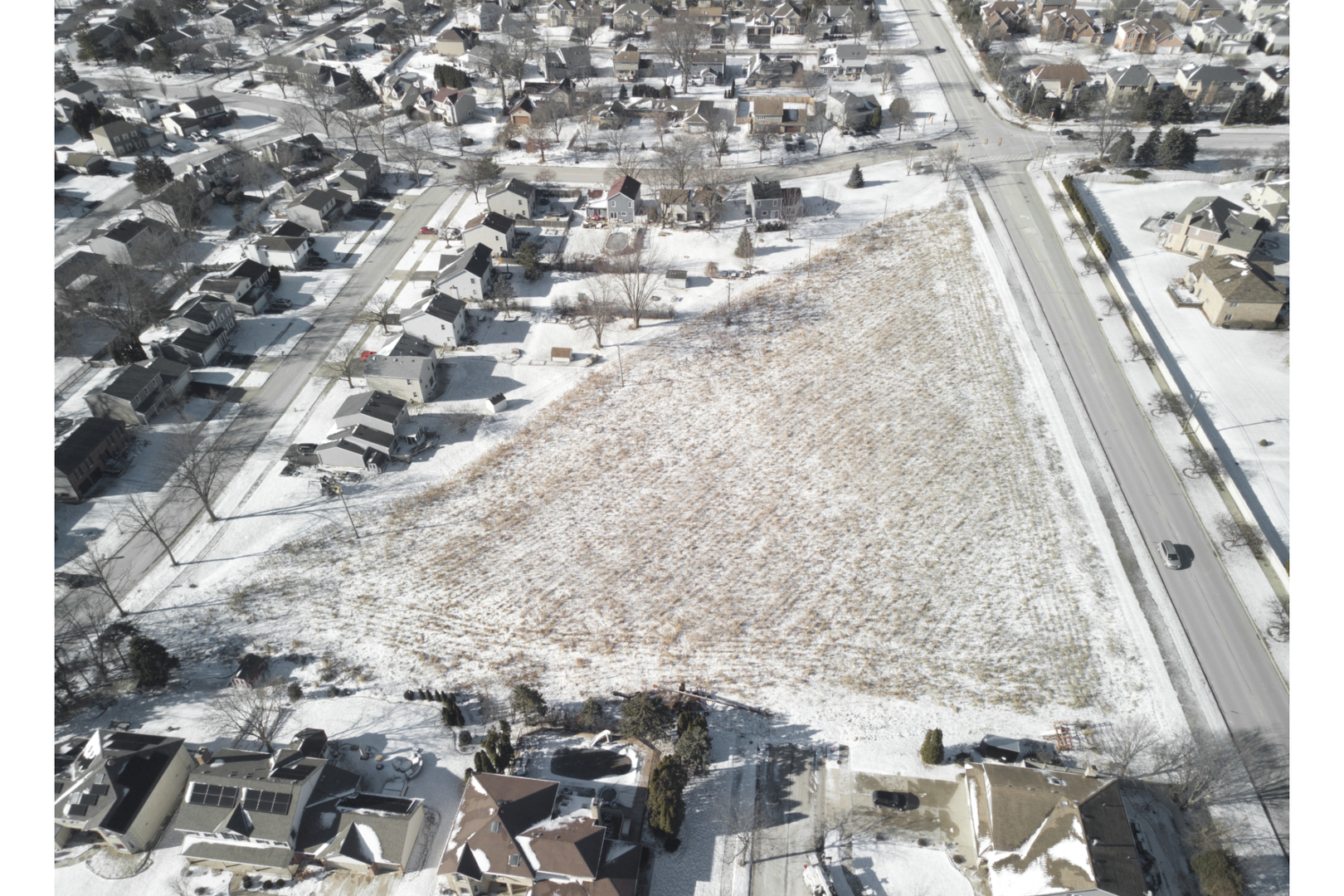 24W737 Central Avenue, Roselle, IL 60172