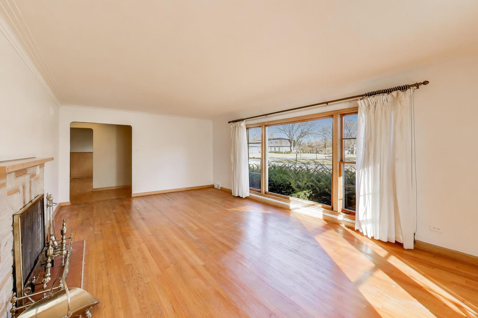 12200 S Oak Park Avenue, Palos Heights, IL 60463