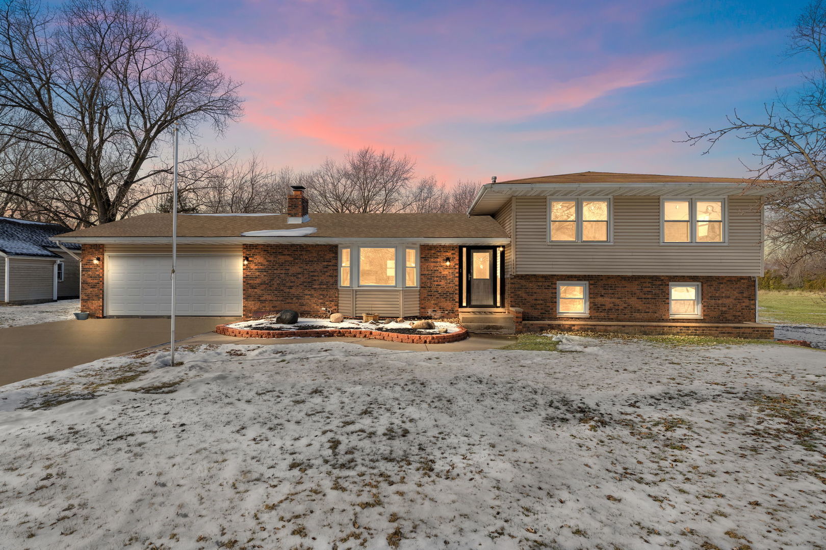 1138 N Broad Street, Griffith, IN 46319