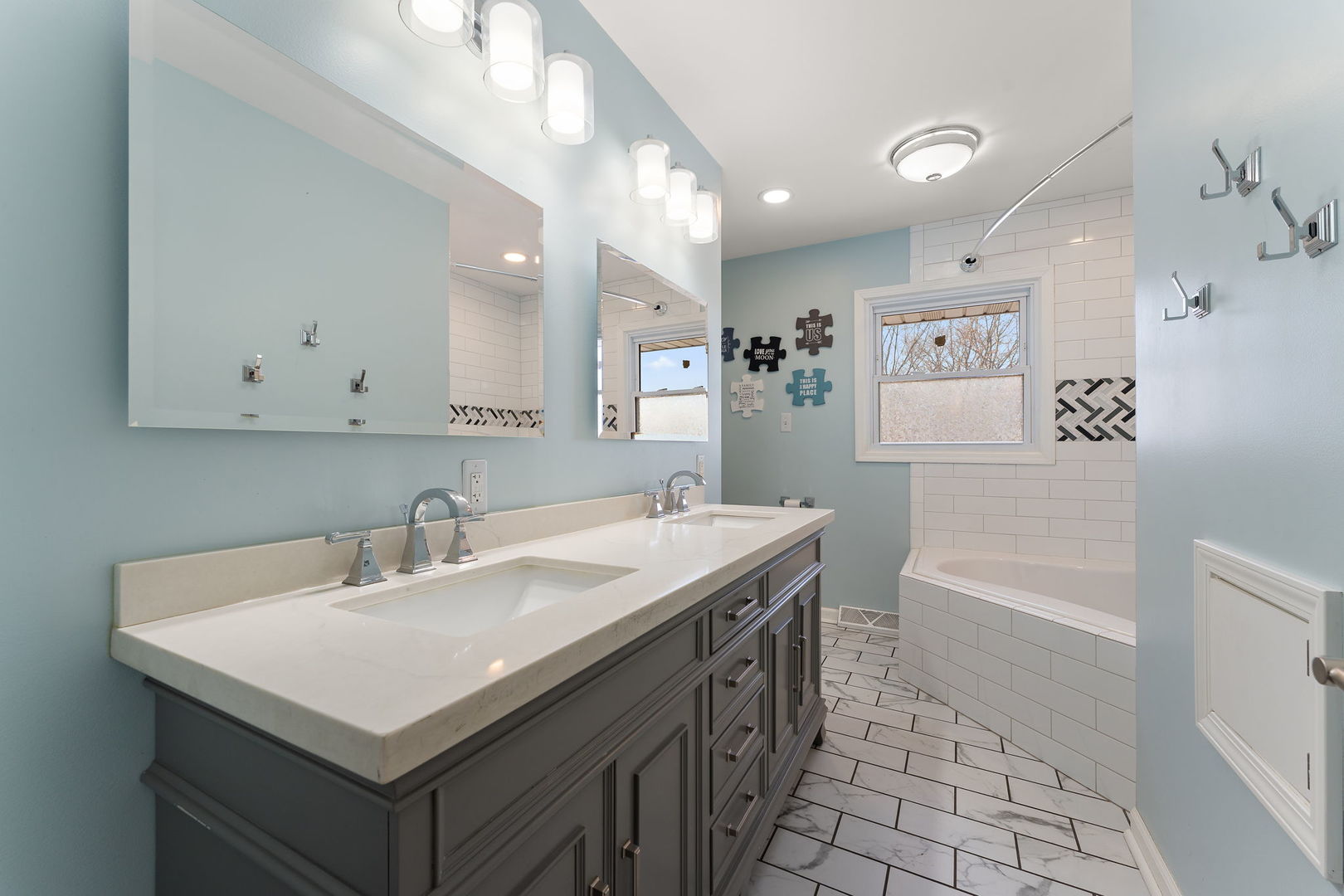 1138 N Broad Street, Griffith, IN 46319