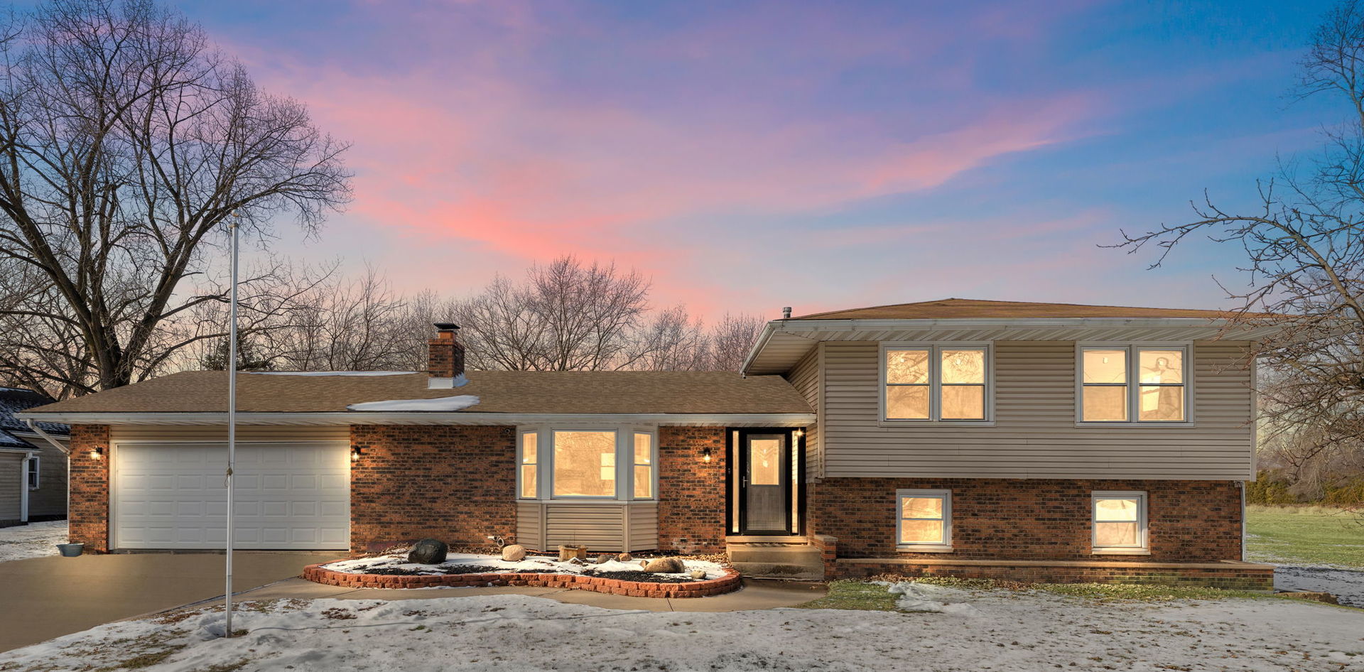 1138 N Broad Street, Griffith, IN 46319