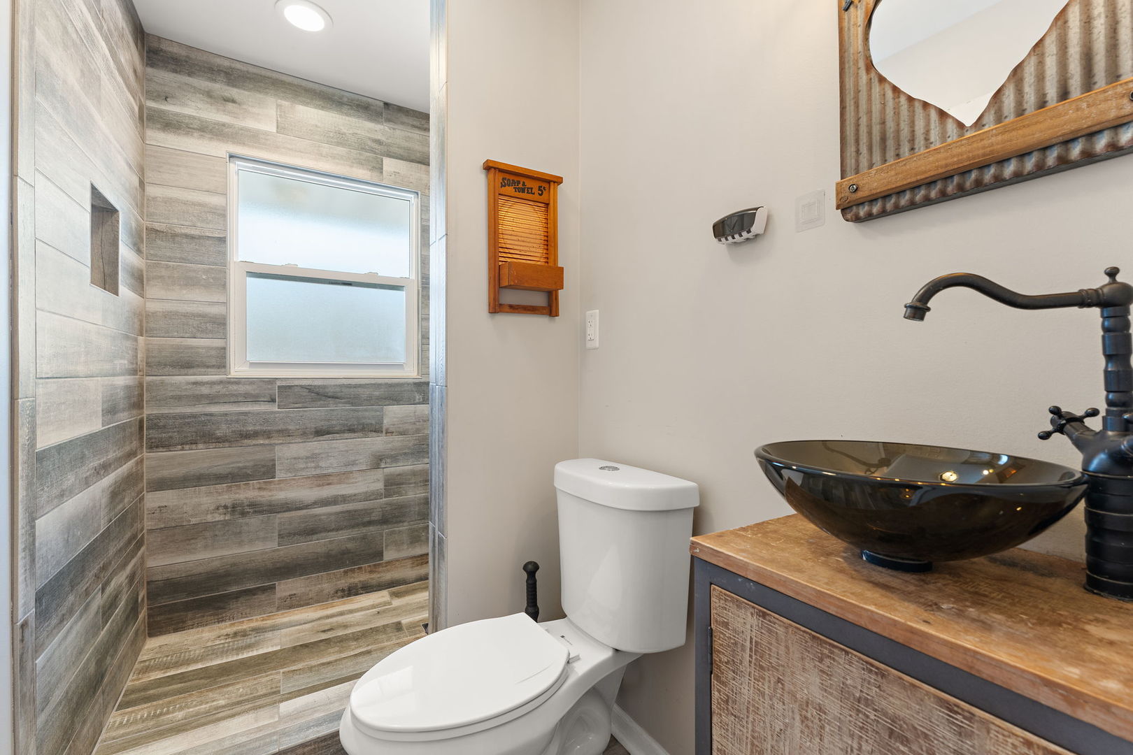 1138 N Broad Street, Griffith, IN 46319