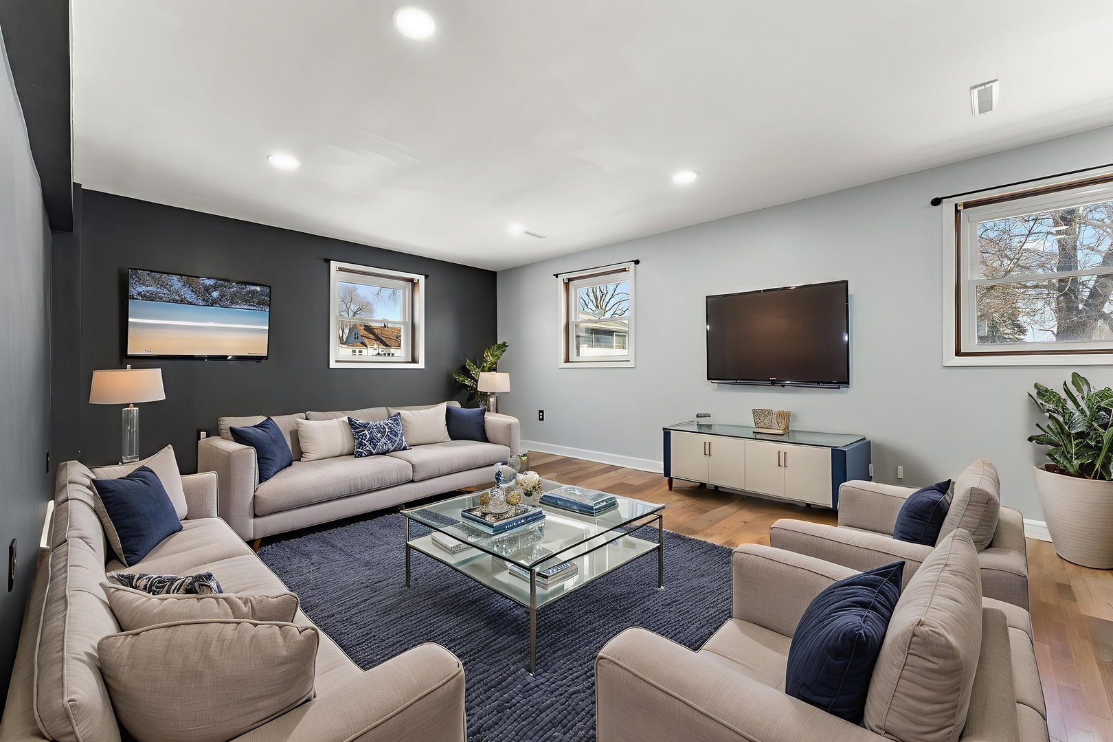 1138 N Broad Street, Griffith, IN 46319