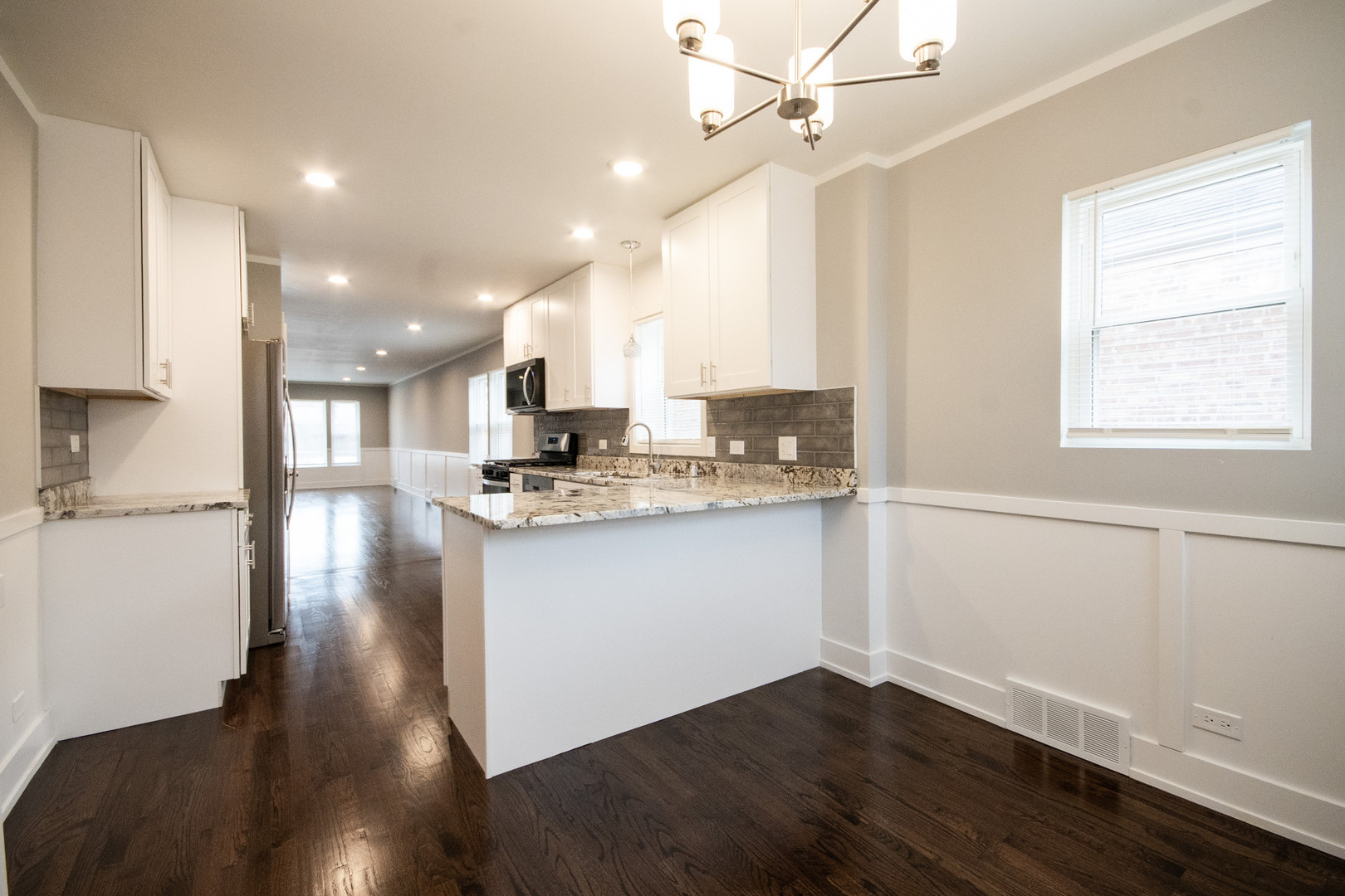 8318 S Blackstone Avenue, Chicago, IL 60619