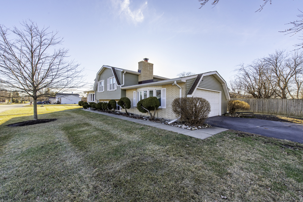 3000 19th Place, North Chicago, IL 60064