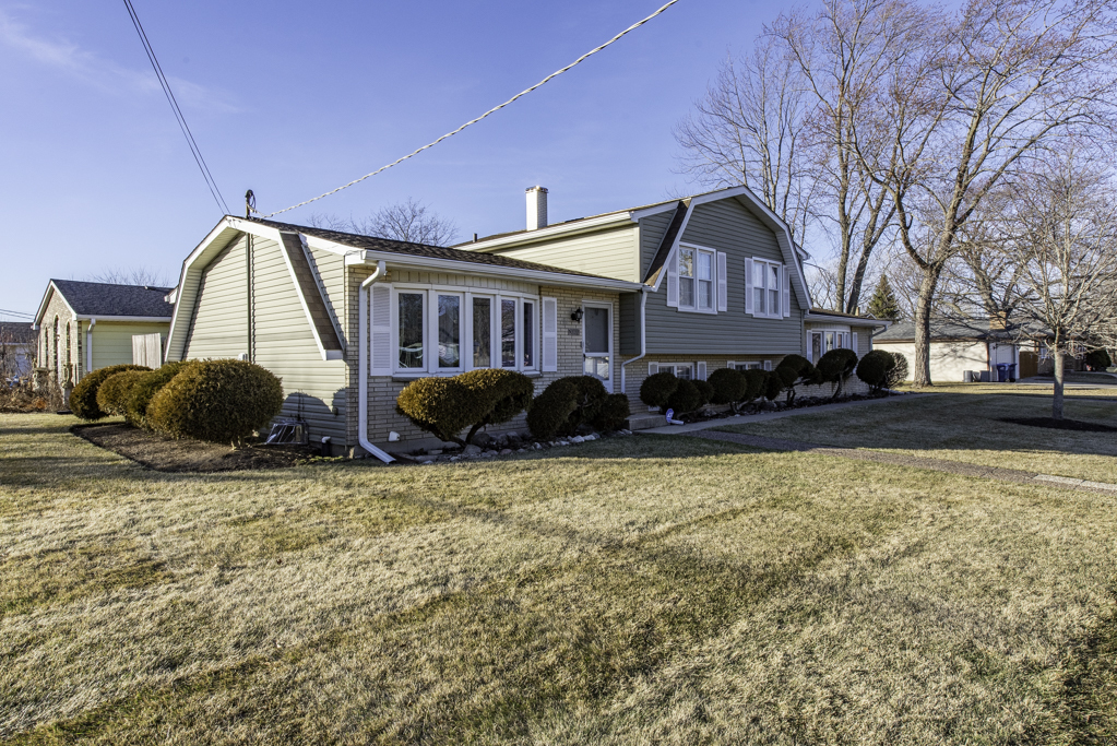 3000 19th Place, North Chicago, IL 60064