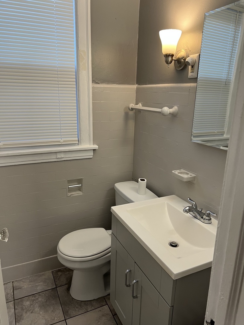 1243 W 96th Street, Chicago, IL 60643