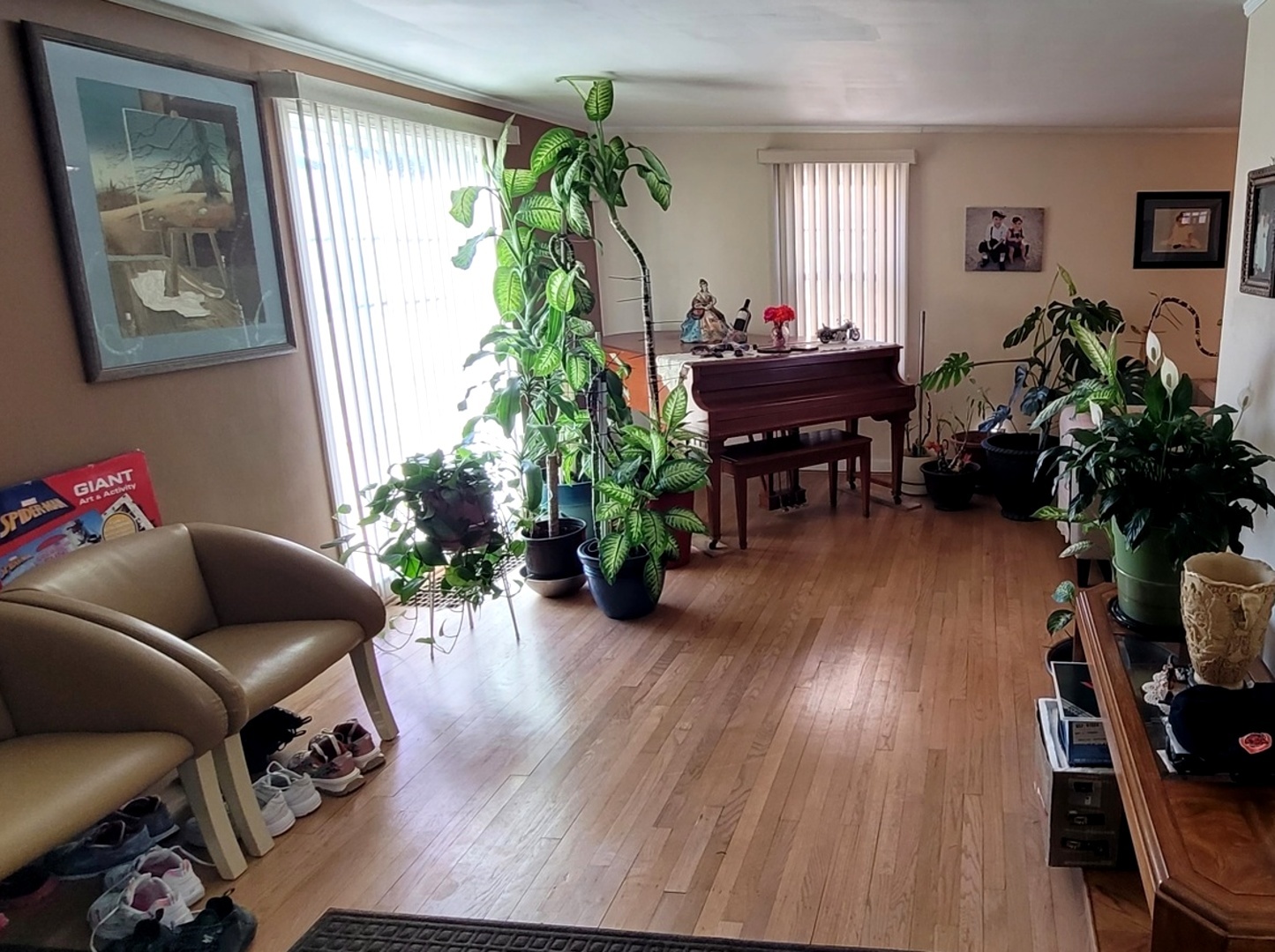 7432 W Gregory Street, Chicago, IL 60656