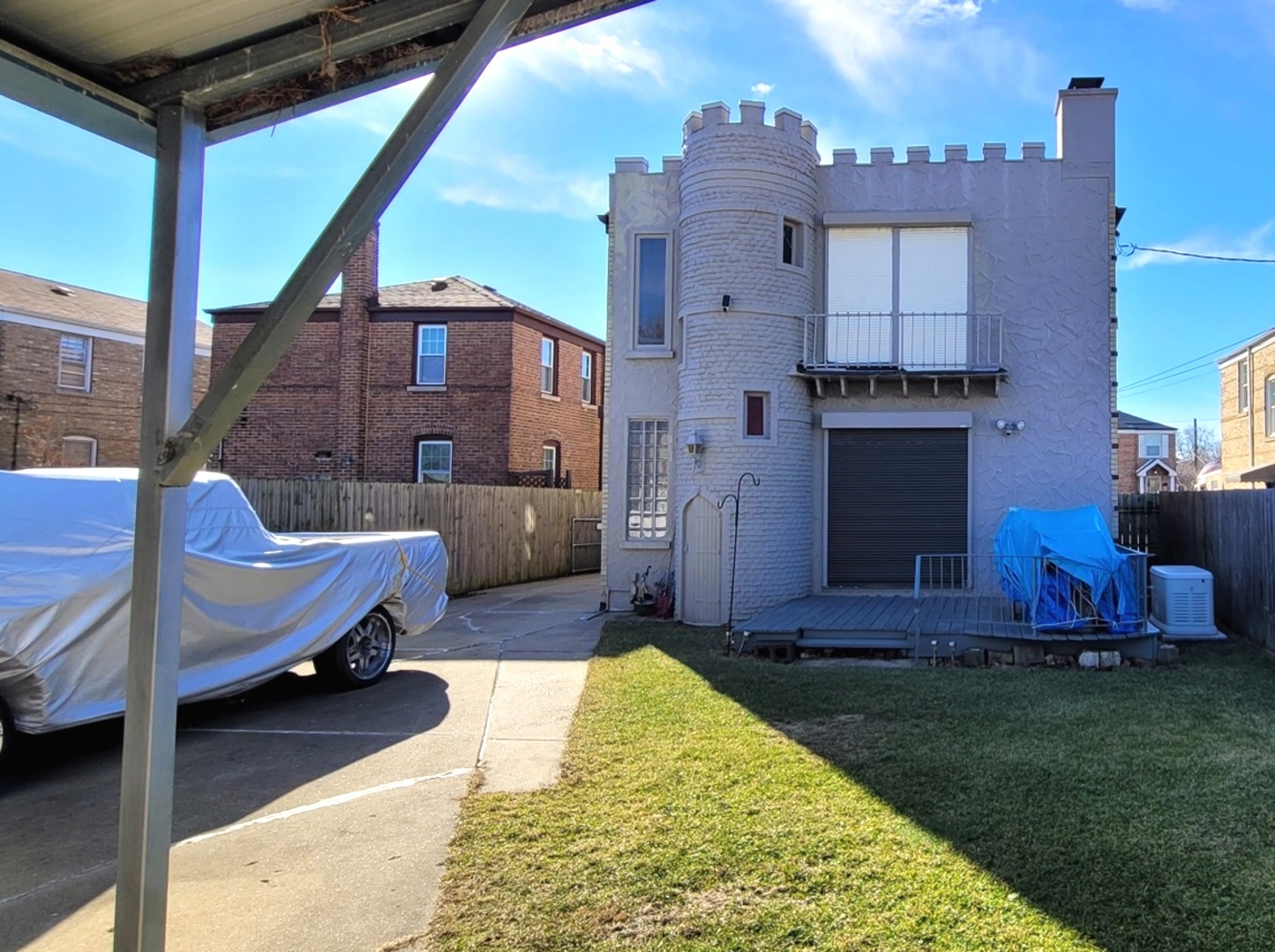 7432 W Gregory Street, Chicago, IL 60656