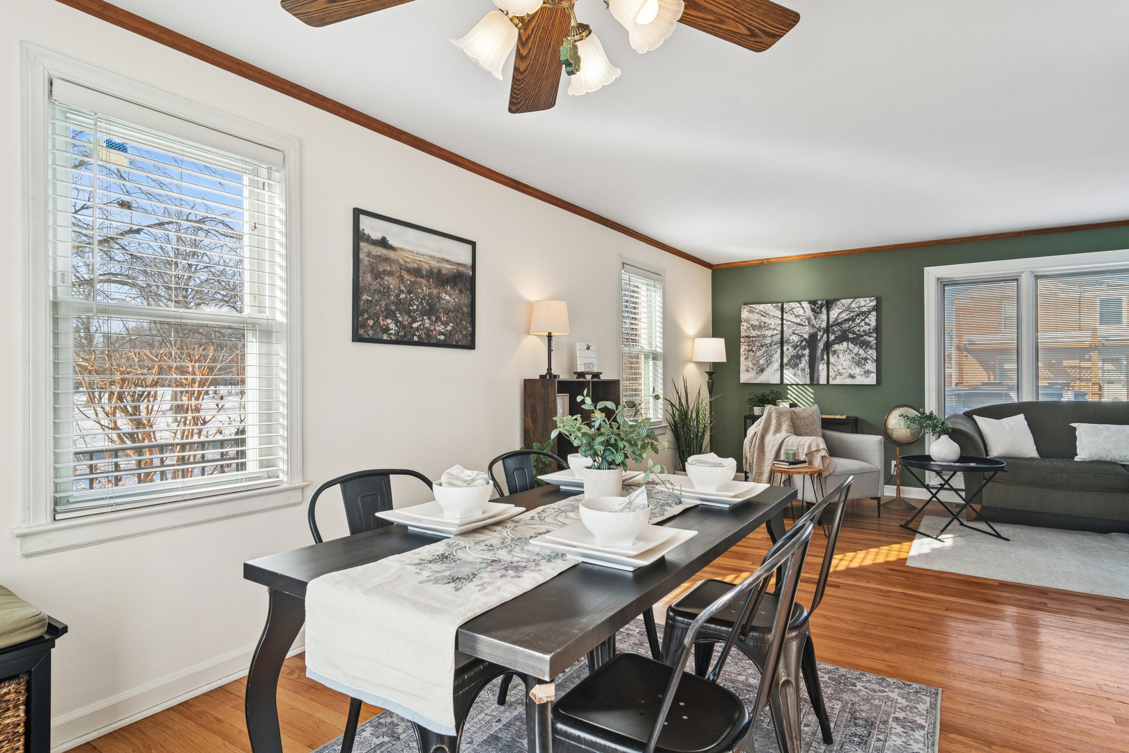 7459 W Catalpa Avenue, Chicago, IL 60656