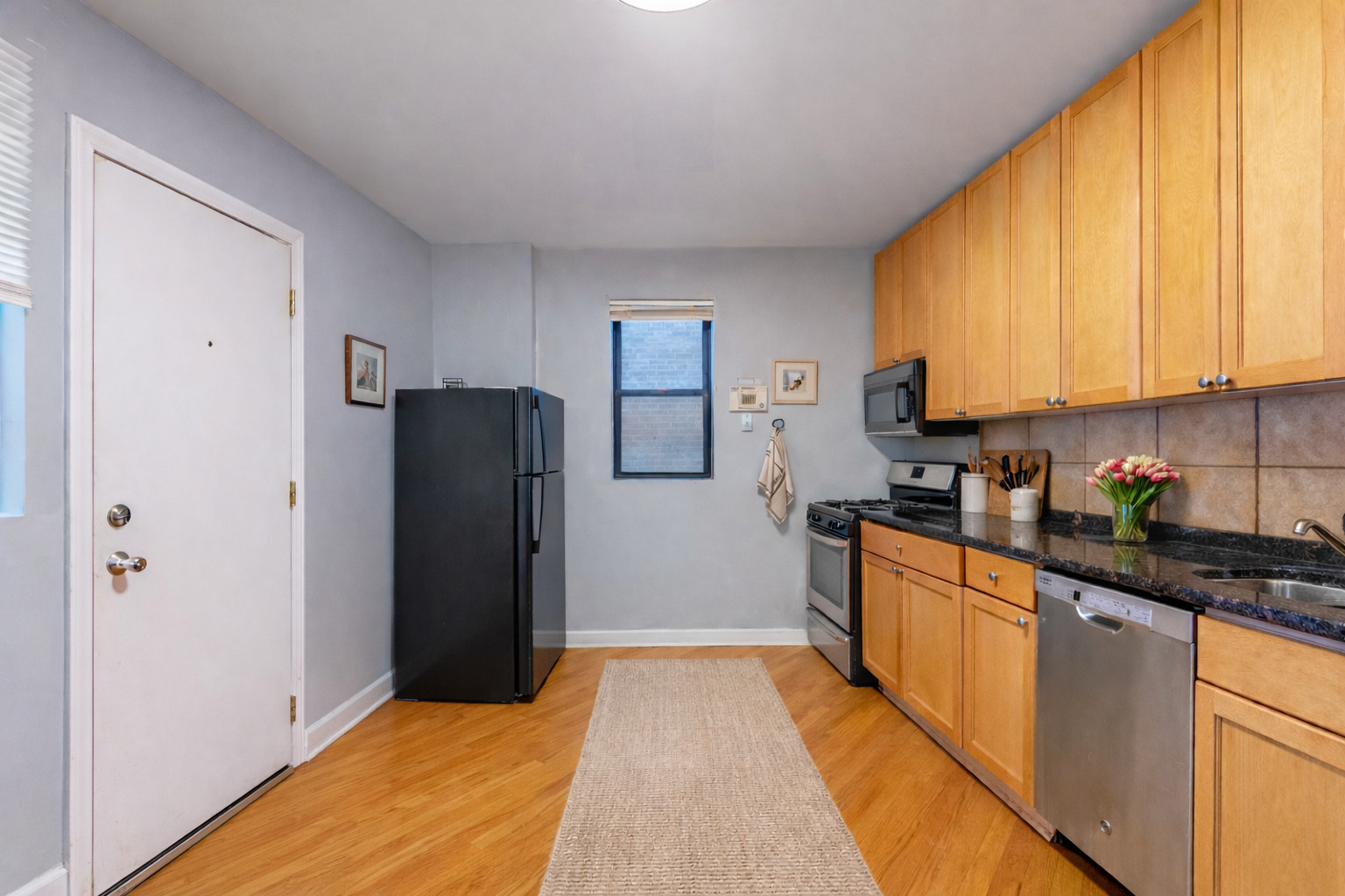 7628 S Essex Avenue #1N, Chicago, IL 60649