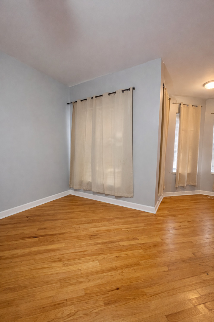 7628 S Essex Avenue #1N, Chicago, IL 60649