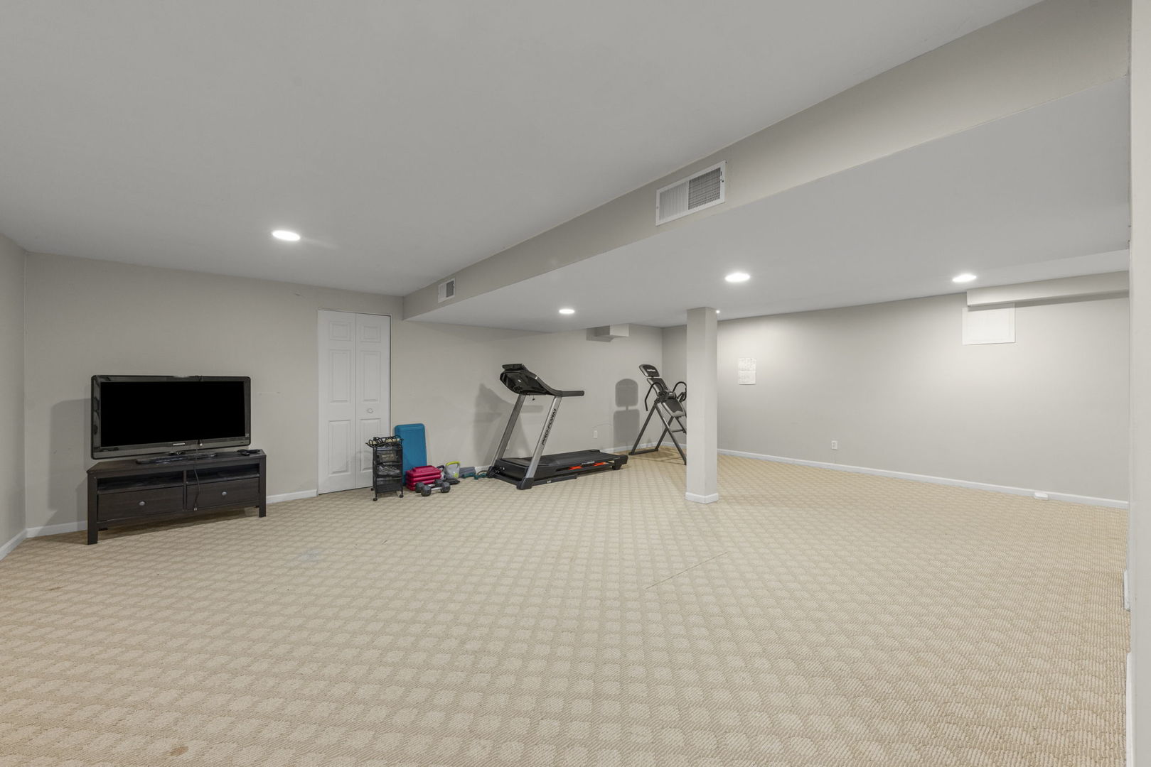 1523 Schumacher Drive, Bolingbrook, IL 60490
