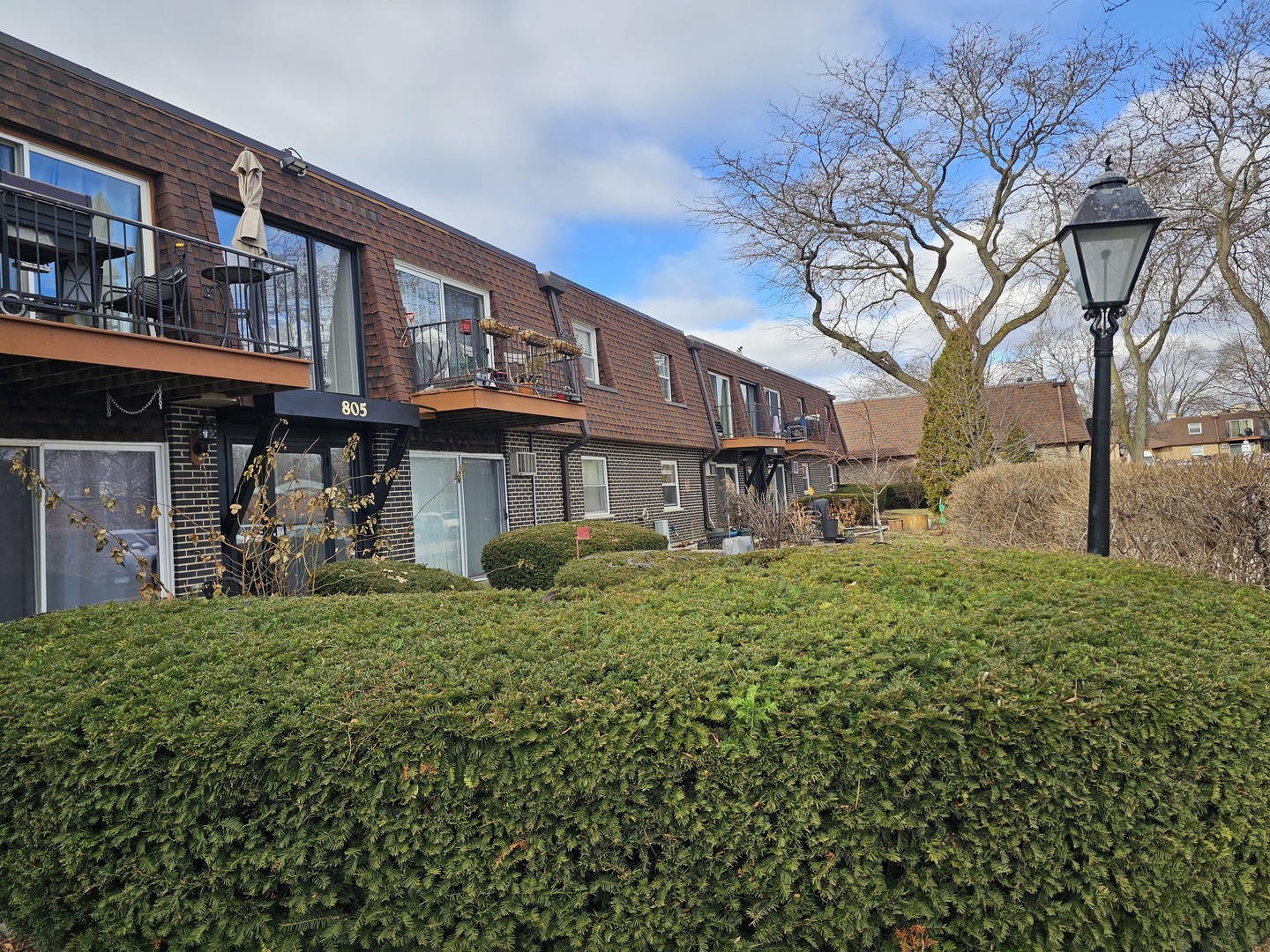 805 Grove Drive #206, Buffalo Grove, IL 60089