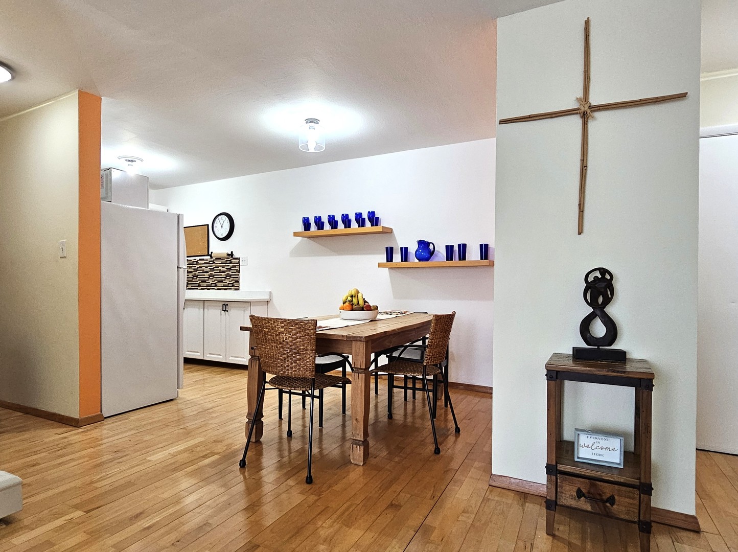 805 Grove Drive #206, Buffalo Grove, IL 60089