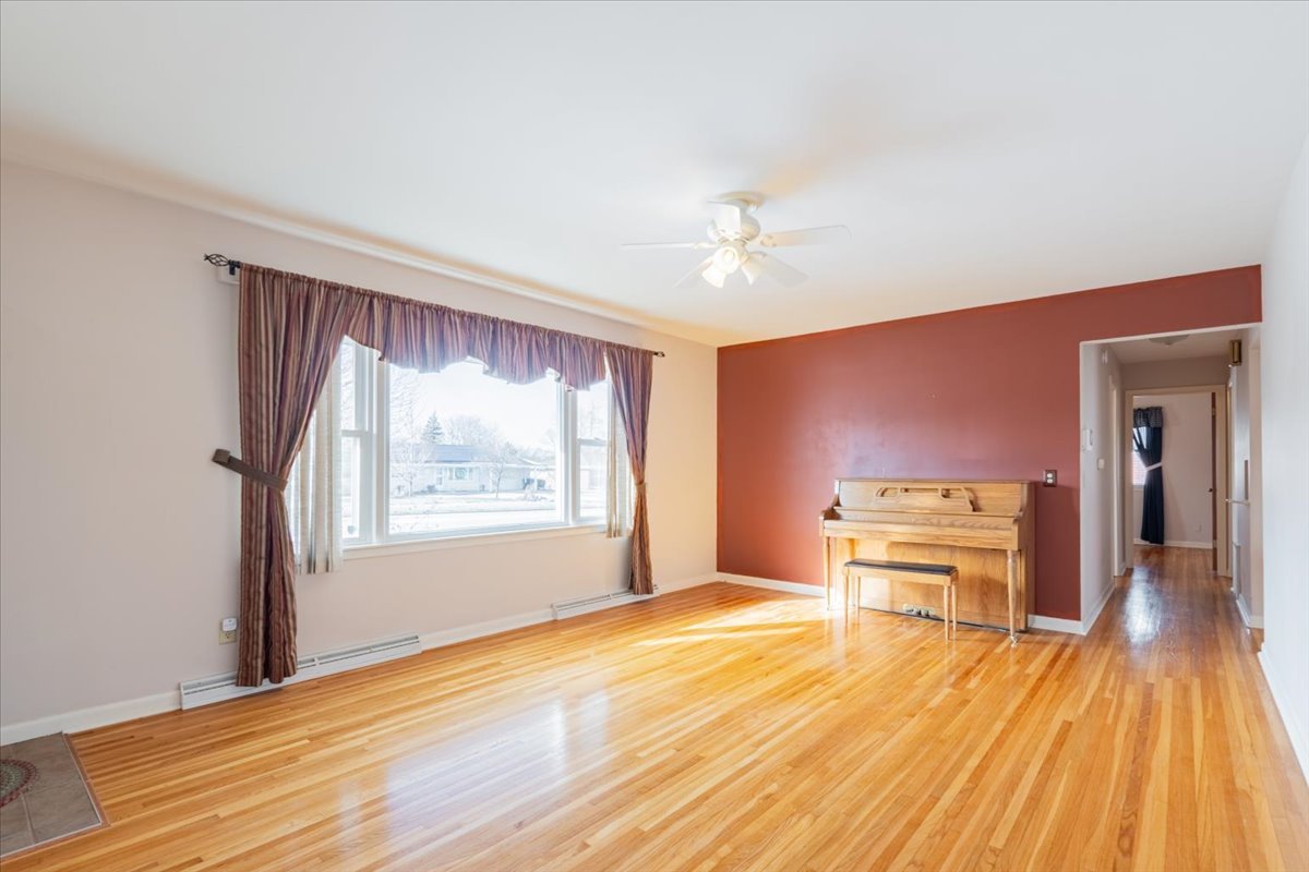 226 Fairway Drive, Bloomington, IL 61701