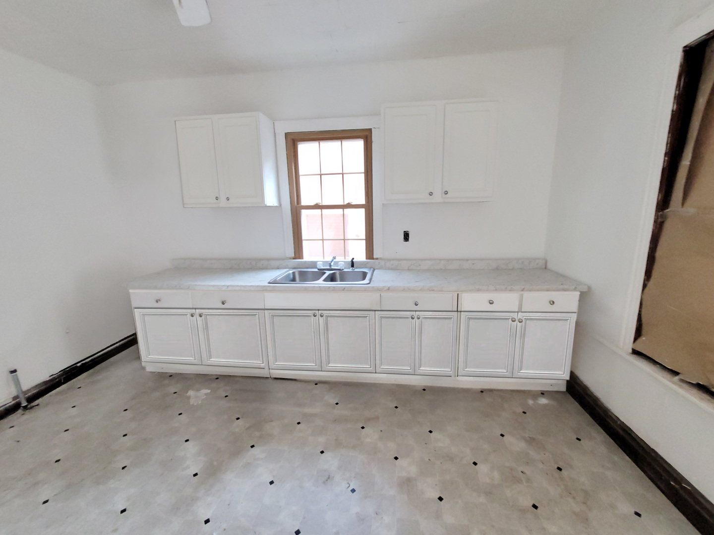 2641 W 69th Street, Chicago, IL 60629