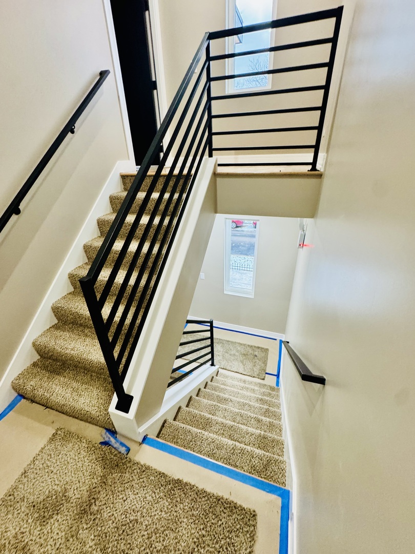 155 N La Crosse Avenue, Chicago, IL 60644