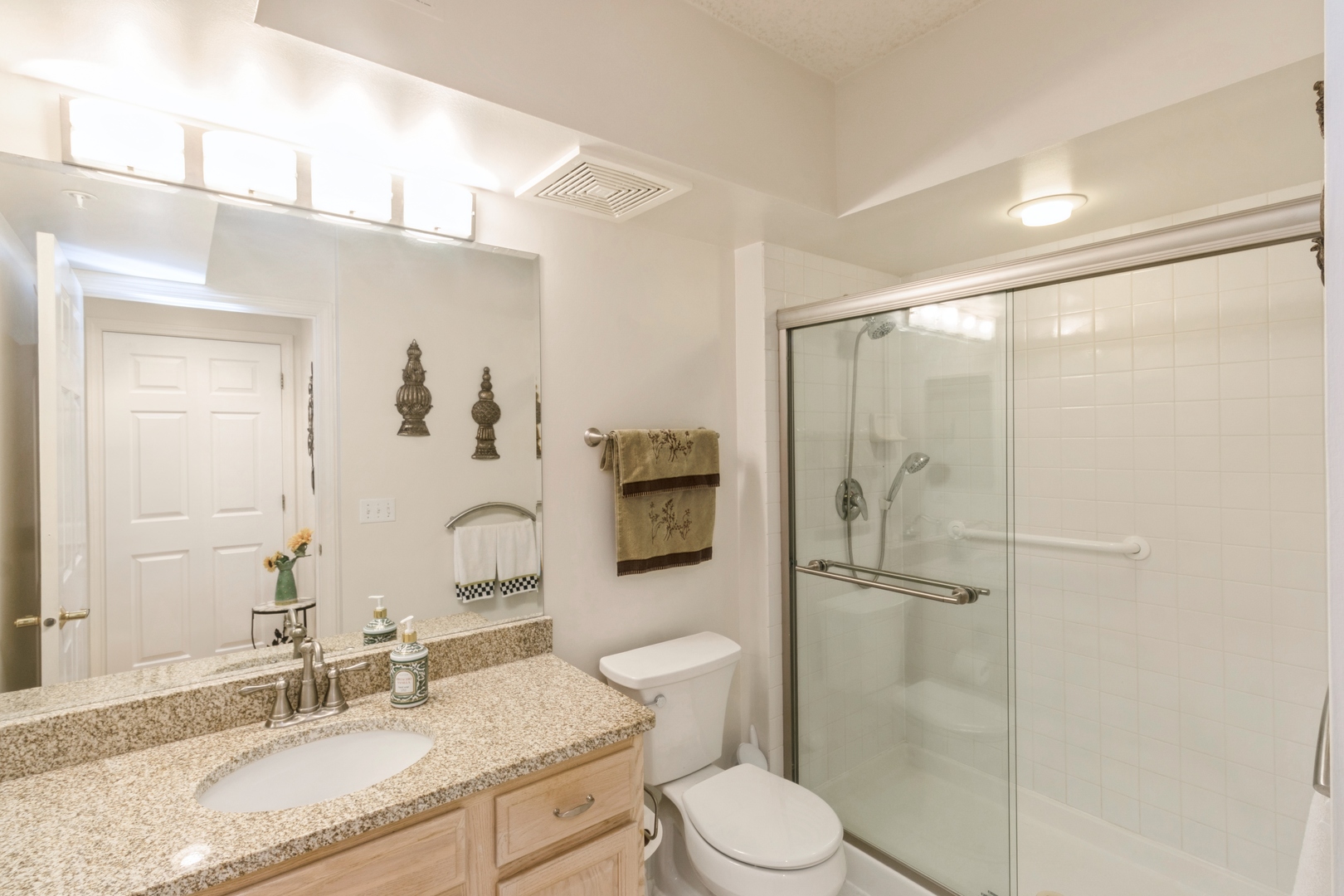 200 W Campbell Street #413, Arlington Heights, IL 60005