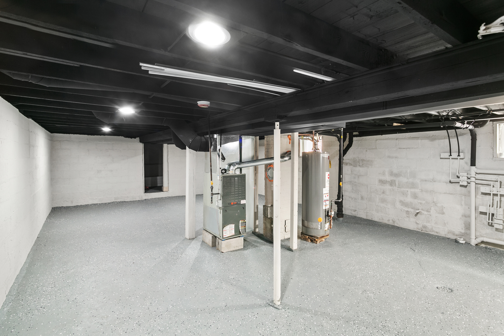 1009 8th Street, Waukegan, IL 60085