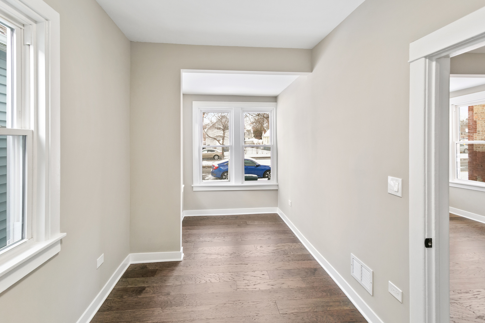 1009 8th Street, Waukegan, IL 60085