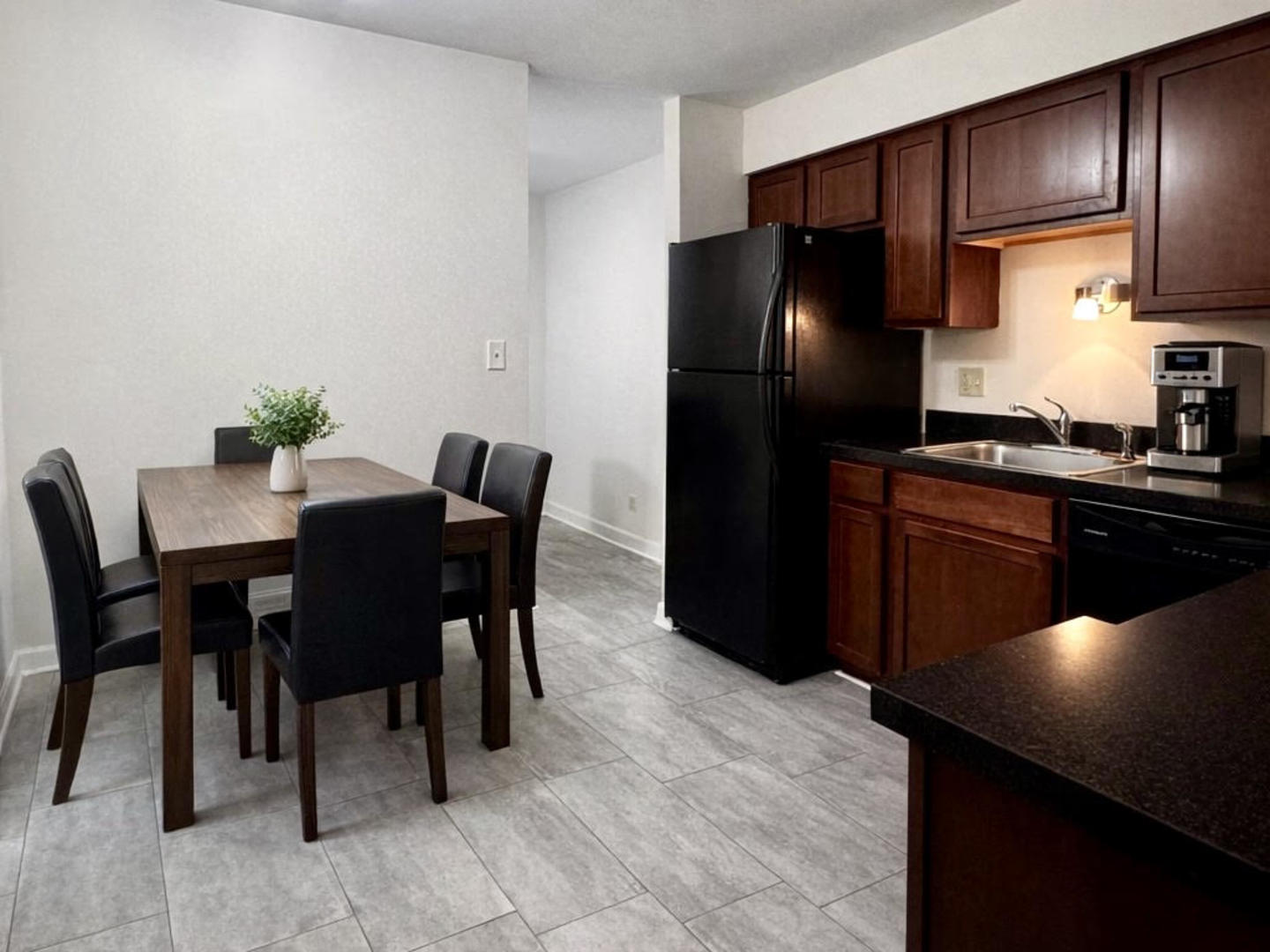 2300 Old Tavern Road #205, Lisle, IL 60532