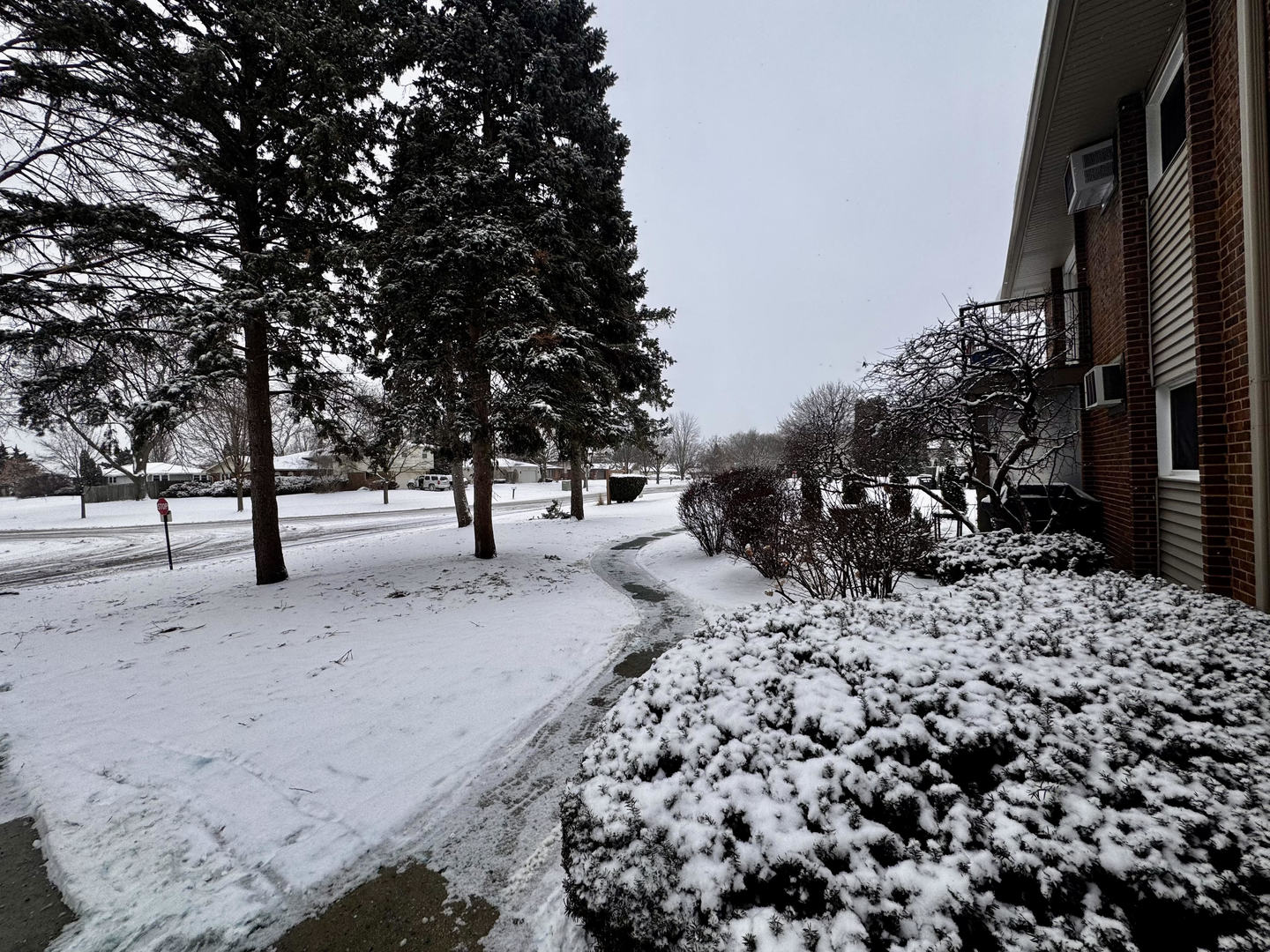 2300 Old Tavern Road #205, Lisle, IL 60532