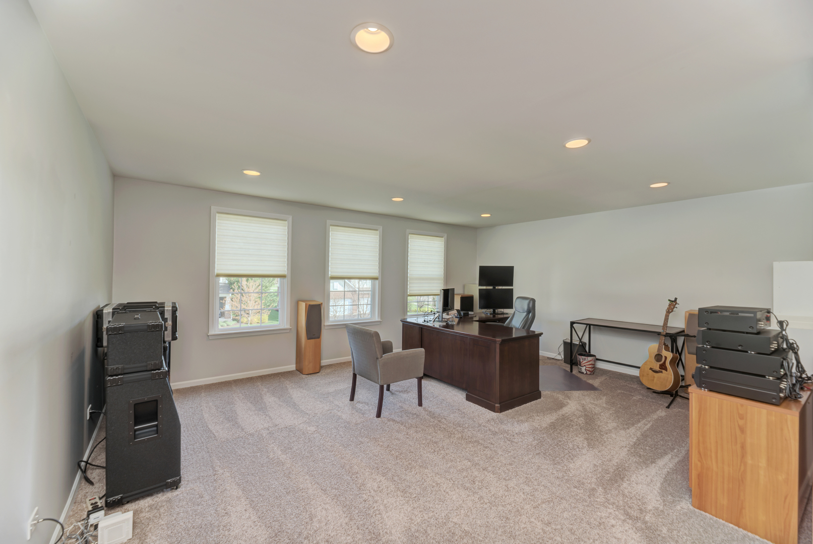 8288 Mulberry Drive, Woodridge, IL 60517