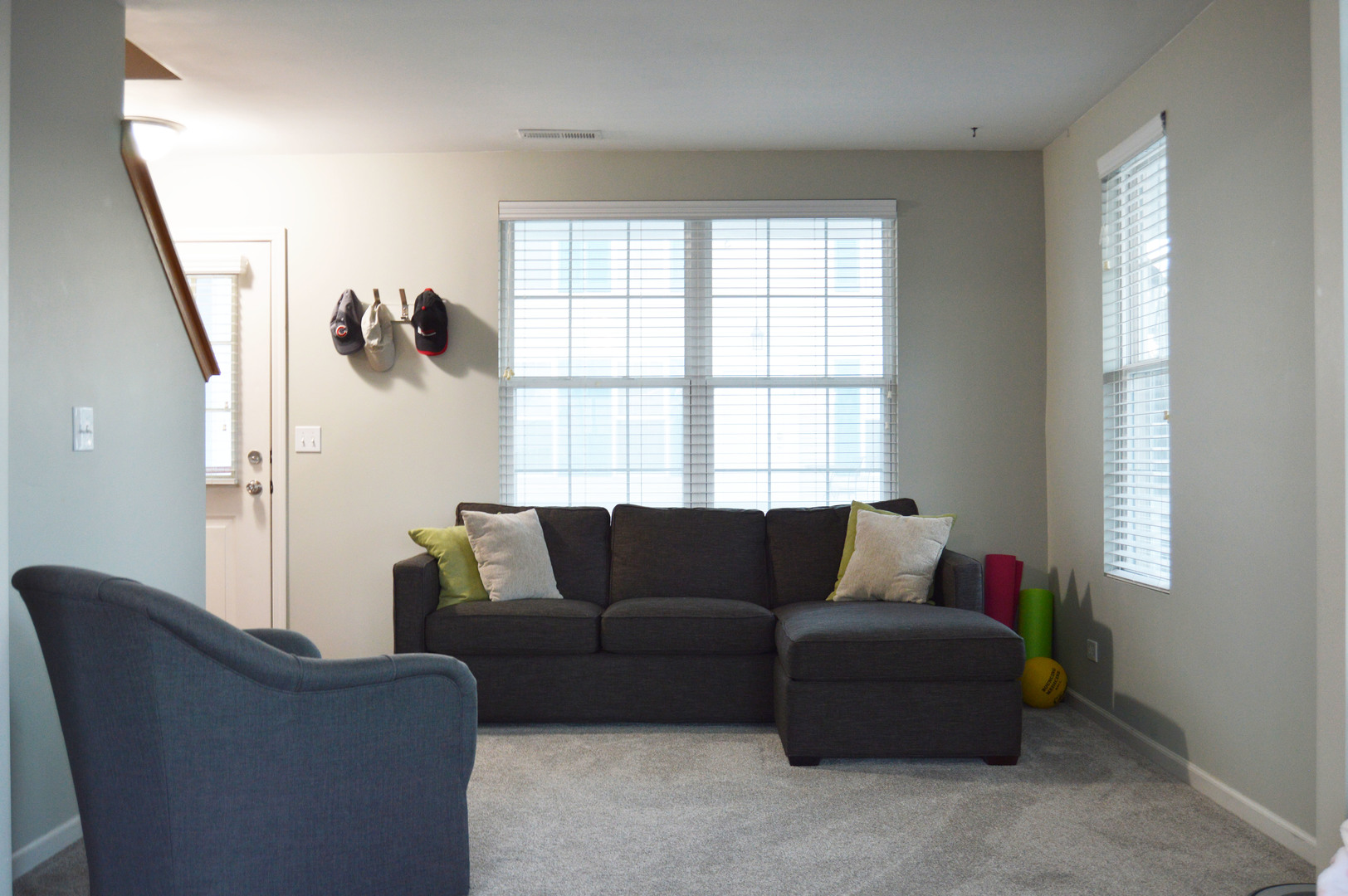 225 W WASHINGTON Street, Oswego, IL 60543