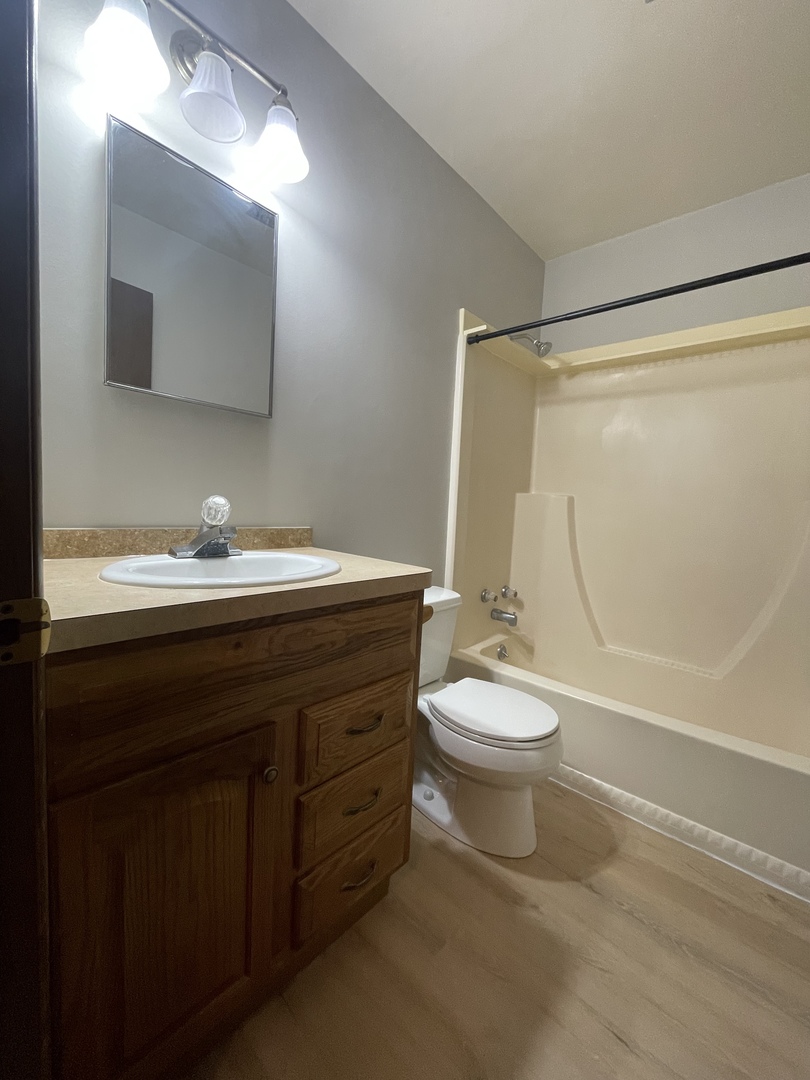 56 1/2 MAIN Street #3, Oswego, IL 60543