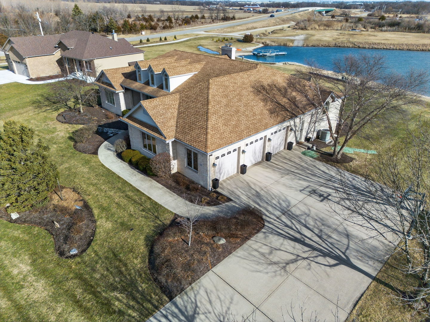 2804 Ninovan Lane, Minooka, IL 60447