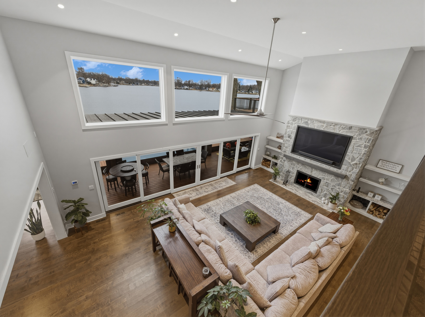 2323 W Fairview Avenue, Johnsburg, IL 60051