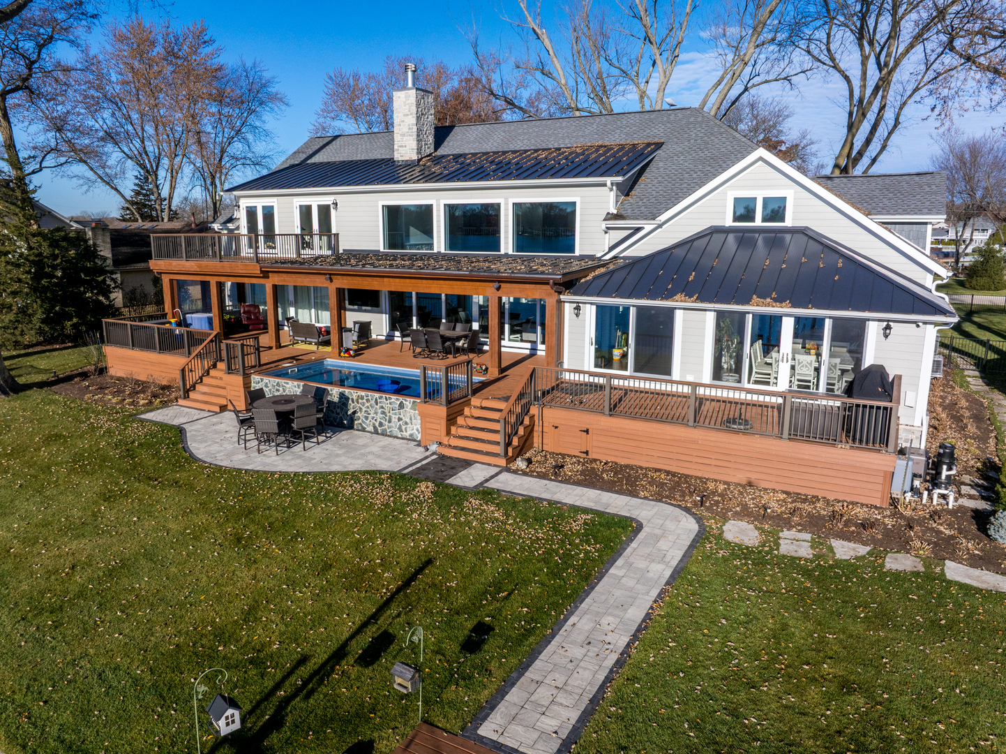 2323 W Fairview Avenue, Johnsburg, IL 60051