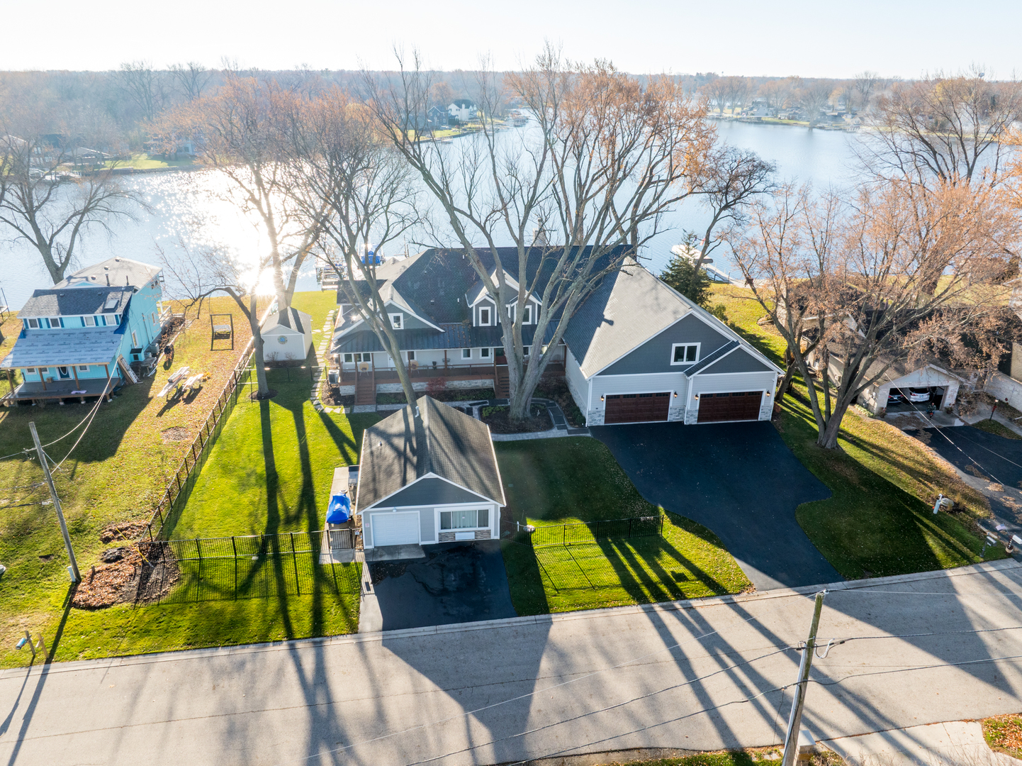 2323 W Fairview Avenue, Johnsburg, IL 60051