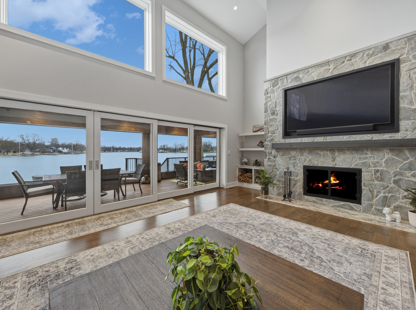 2323 W Fairview Avenue, Johnsburg, IL 60051