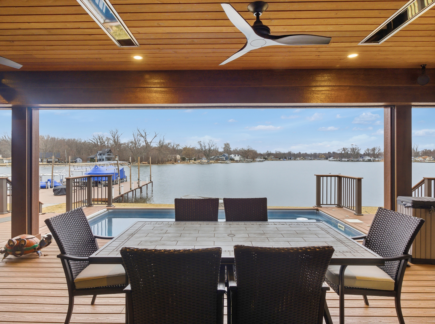 2323 W Fairview Avenue, Johnsburg, IL 60051